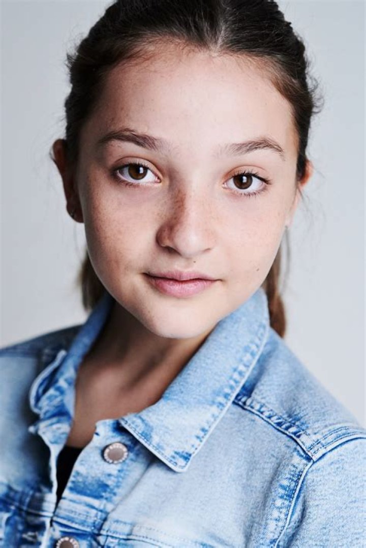 Anya McKenna-Bruce Height, Weight, Net Worth, Age, Birthday, Wikipedia, Who, Instagram, Biography